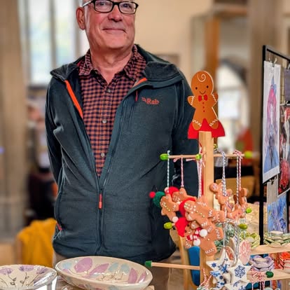 A Tor Collective trader at their stall