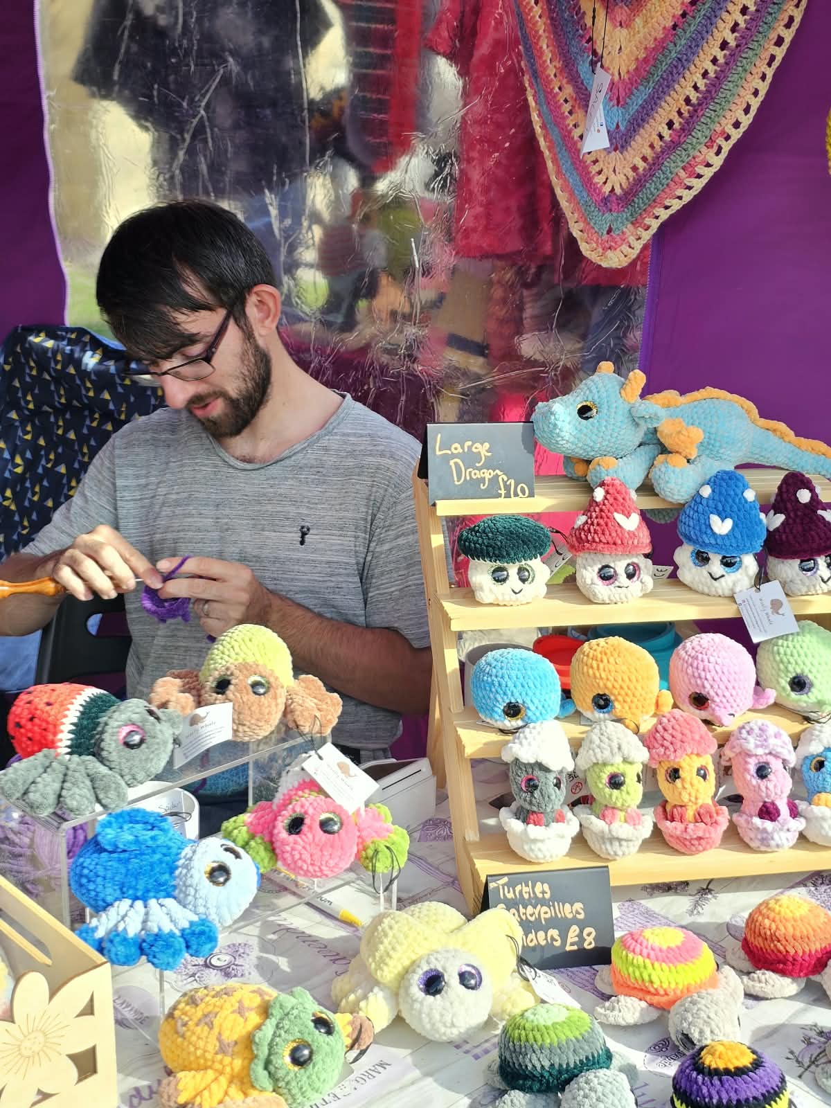 A Tor Collective trader at their stall