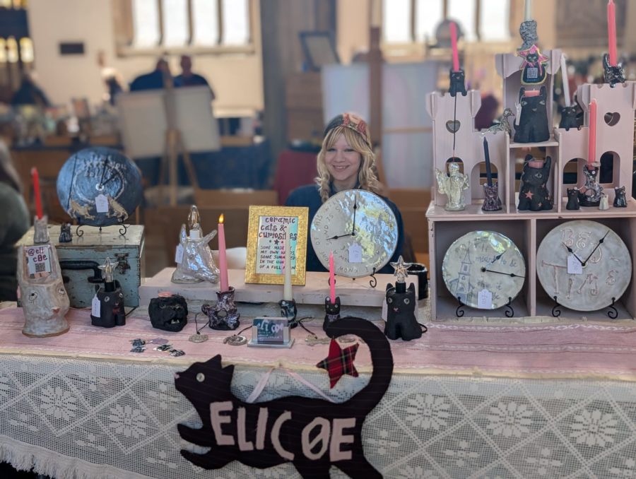 A Tor Collective trader at their stall